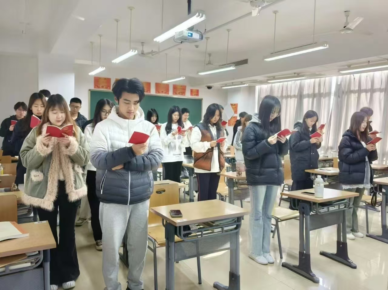 暂无图片