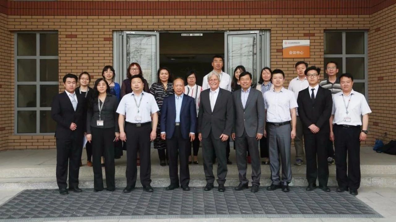 改革创新在路上 | 胡格教育模式改革特色办学报告会在beat365官网举行