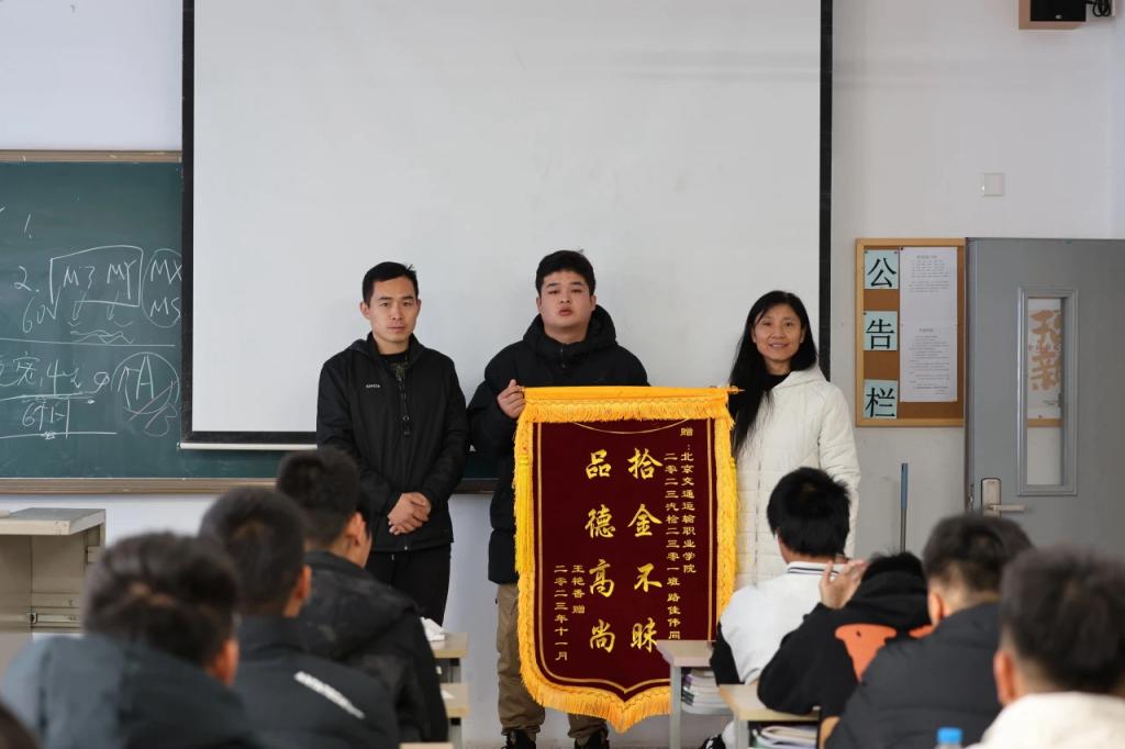 暂无图片